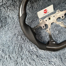 Cargar imagen en el visor de la galería, TTD Craft 2005-2007 Jeep Cherokee / Grand Cherokee Volante de fibra de carbono