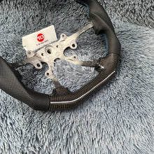 Cargar imagen en el visor de la galería, TTD Craft 2005-2007 Jeep Cherokee / Grand Cherokee Volante de fibra de carbono