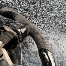 Cargar imagen en el visor de la galería, Volante de fibra de carbono TTD Craft para Mitsubishi Outlander 2007-2013 / Lancer 2008-2017