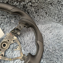 Load image into Gallery viewer, TTD Craft Toyota 2006-2017 FJ Cruiser Leather steering wheel