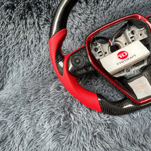 Carregar imagem no visualizador da galeria, Volante de fibra de carbono TTD Craft 8ª geração Camry 2018 - 2024 SE XSE TRD V6 V4 Avalon Venza