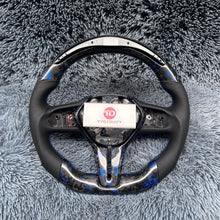 Lade das Bild in den Galerie-Viewer, TTD Craft Infiniti 2017-2024 Q60 Forged Carbon Faserlenkrad mit LED