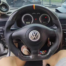 Cargar imagen en el visor de la galería, Volante de fibra de carbono TTD Craft VW 1999-2005 MK4 Jetta R32 VR6