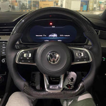 Carregar imagem no visualizador da galeria, Volante de fibra de carbono TTD Craft Mk7 GTI /R Jetta 2019-2020
