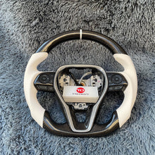 Cargar imagen en el visor de la galería, Volante de fibra de carbono TTD Craft para Toyota Corolla Hatchback RAV4 2019-2025