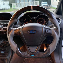Cargar imagen en el visor de la galería, Volante de fibra de carbono TTD Craft Ford Fiesta 2013-2017