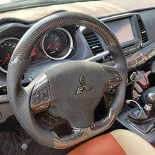 Cargar imagen en el visor de la galería, Volante de fibra de carbono TTD Craft para Mitsubishi Outlander 2007-2013 / Lancer 2008-2017