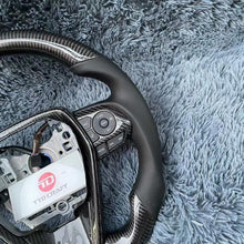 Carregar imagem no visualizador da galeria, Volante de fibra de carbono TTD Craft 8ª geração Camry 2018 - 2024 SE XSE TRD V6 V4 Avalon Venza