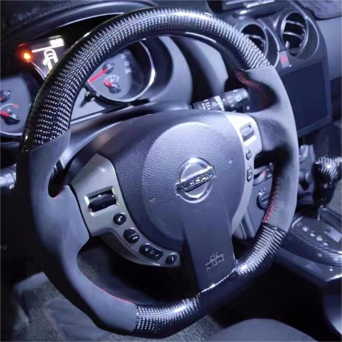 TTD Craft  Nissan 2007-2012 Sentra /2008-2013 Rogue / 2008-2013 NV200  Carbon Fiber Steering Wheel