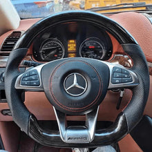 Lade das Bild in den Galerie-Viewer, TTD Craft BENZ AMG A45 / W205 C43 C63S AMG / CLA45 CLS63 AMG / GLC43 63 AMG Carbon Fiber Steering Wheel