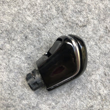 Carregar imagem no visualizador da galeria, Volante de fibra de carbono TTD Craft 8ª geração Camry 2018 - 2024 SE XSE TRD V6 V4 Avalon Venza