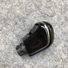 Charger l'image dans la galerie, TTD Craft Toyota 8th gen Camry Carbon Fiber Gear Knob