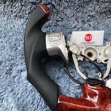 Charger l'image dans la galerie, TTD Craft Toyota 2007-2010 Corolla LE Wooden  Steering wheel