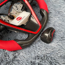 Carregar imagem no visualizador da galeria, Volante de fibra de carbono TTD Craft 8ª geração Camry 2018 - 2024 SE XSE TRD V6 V4 Avalon Venza