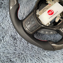 Cargar imagen en el visor de la galería, Volante de fibra de carbono TTD Craft Mitsubishi Evolution 2008-2015 EVO X