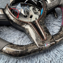 Carregar imagem no visualizador da galeria, TTD Craft BMW M5 M6 F10 F11 F06 F12 F13 F01 F02 F03 F04 F85 F86 Volante de fibra de carbono