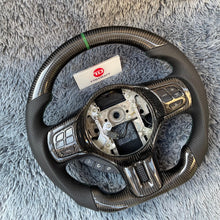 Cargar imagen en el visor de la galería, Volante de fibra de carbono TTD Craft Mitsubishi Evolution 2008-2015 EVO X
