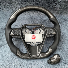 Carregar imagem no visualizador da galeria, Volante de fibra de carbono TTD Craft 8ª geração Camry 2018 - 2024 SE XSE TRD V6 V4 Avalon Venza