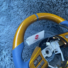 Cargar imagen en el visor de la galería, Volante de fibra de carbono TTD Craft para Subaru Outback Legacy 2010-2011