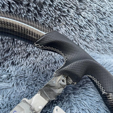 Load image into Gallery viewer, TTD Craft Toyota 2003-2007 Sequoia /2004-2007 LandCruiser Carbon Fiber Steering Wheel
