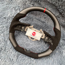 Cargar imagen en el visor de la galería, Volante de fibra de carbono TTD Craft Nissan GTR R35 Nismo Skyline 2017-2025