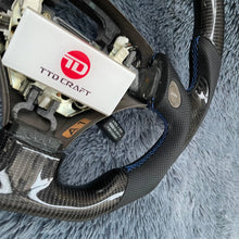 Carregar imagem no visualizador da galeria, Volante de fibra de carbono TTD Craft 2001-2005 Lexus IS300