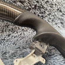 Carregar imagem no visualizador da galeria, Volante de fibra de carbono TTD Craft 2009-2013 Corolla S