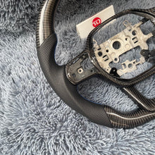 Cargar imagen en el visor de la galería, Volante de fibra de carbono TTD Craft para Honda Civic 2022-2025 / Honda Accord 2023-2025