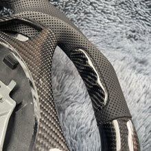Cargar imagen en el visor de la galería, TTD Craft SERIE 1 E82 E88 / SERIE 3 E90 E91 E92 E93 / X1 E84 Volante de fibra de carbono