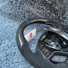 Cargar imagen en el visor de la galería, Volante de fibra de carbono TTD Craft Corvette C7 2014-2019