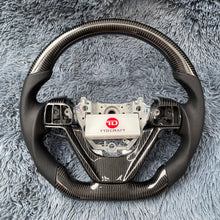 Cargar imagen en el visor de la galería, Volante de fibra de carbono TTD Craft para Toyota Highlander 2014-2019 y Sienna 2015-2020