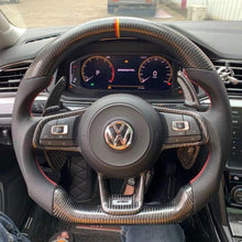 Carregar imagem no visualizador da galeria, Volante de fibra de carbono TTD Craft Mk7 GTI /R Jetta 2019-2020