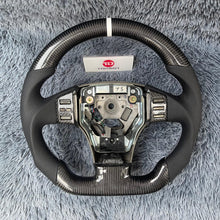 Cargar imagen en el visor de la galería, Volante de fibra de carbono TTD Craft Infiniti 2003-2006 G35