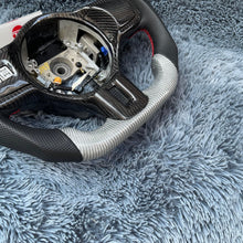 Cargar imagen en el visor de la galería, Volante de fibra de carbono TTD Craft Mitsubishi Evolution 2008-2015 EVO X