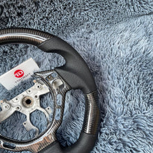 Lade das Bild in den Galerie-Viewer, TTD Craft Nissan 2009-2016 GTR R35 Carbon Fiber Steering wheel