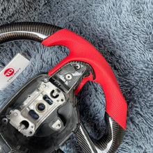 Carregar imagem no visualizador da galeria, Volante de fibra de carbono TTD Craft Dodge 2016-2023 Charger Challenger / 2014-2023 Durango