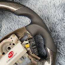 Lade das Bild in den Galerie-Viewer, TTD Craft Honda 1997-2001 CRV EX LX SE Carbon Fiber Steering Wheel