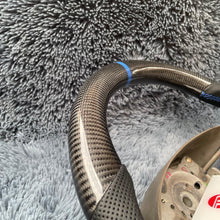 Lade das Bild in den Galerie-Viewer, TTD Craft Honda 1997-2001 CRV EX LX SE Carbon Fiber Steering Wheel