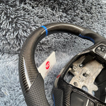 Charger l'image dans la galerie, TTD Craft Ford 2023-2025 Ranger Carbon Fiber Steering Wheel