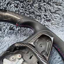 Carregar imagem no visualizador da galeria, Volante de fibra de carbono TTD Craft BMW G20 G30 G31 G01 G02 G11 G12 F30 I4