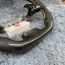 Cargar imagen en el visor de la galería, Volante de fibra de carbono TTD Craft Corvette 2006-2013 C6 Z06