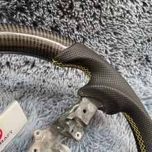 Lade das Bild in den Galerie-Viewer, TTD Craft 2006-2017 FJ Cruiser Carbon Fiber Steering wheel