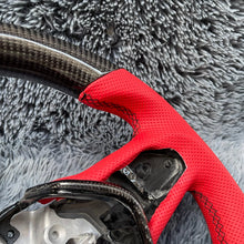 Carregar imagem no visualizador da galeria, Volante de fibra de carbono TTD Craft Infiniti 2022-2024 QX55