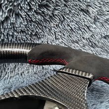 Загрузить изображение в средство просмотра галереи, TTD Craft Mitsubishi 2001-2007 Evo 7 8 9 Carbon Fiber Steering Wheel