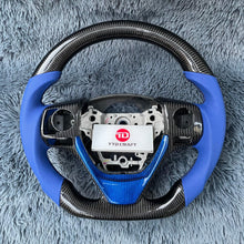 Cargar imagen en el visor de la galería, Volante de fibra de carbono TTD Craft para Toyota Corolla 2014-2018 / RAV4 2013-2018