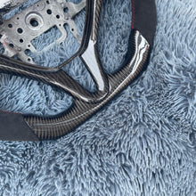 Lade das Bild in den Galerie-Viewer, TTD Craft 8th gen Honda 2006-2011 Civic FA FD SI Carbon Fiber Steering Wheel