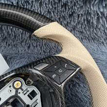 Cargar imagen en el visor de la galería, Volante de fibra de carbono TTD Craft Benz C63AMG W176 W204AMG W212 W218 C117 E350 SL63 R231 X156 GLA45AMG SLAMG
