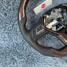 Cargar imagen en el visor de la galería, Volante de fibra de carbono TTD Craft para Infiniti Q50 2018-2025