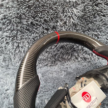 Cargar imagen en el visor de la galería, Volante de fibra de carbono TTD Craft Nissan GTR R35 Nismo Skyline 2017-2025