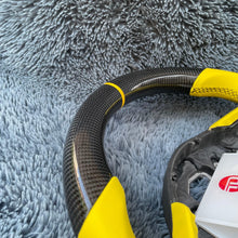 Cargar imagen en el visor de la galería, Volante de fibra de carbono TTD Craft para Toyota Supra MK5 A90 A91 (2020-2025)